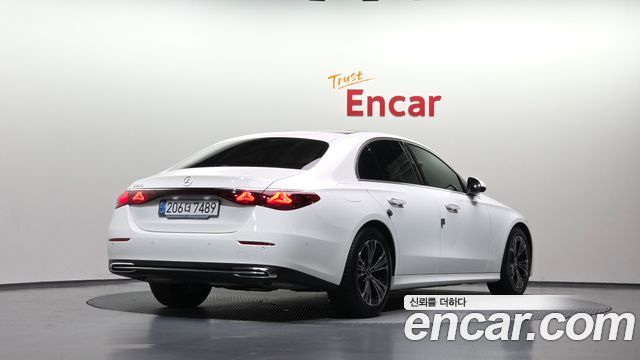 Mercedes-Benz E-Class из Кореи Encar