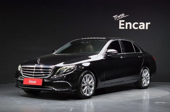 Mercedes-Benz E-Class E220d 4MATIC Exclusive — пробег 97 413 км — фото 1 из 5