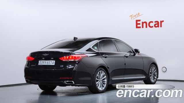Hyundai Genesis из Кореи Encar