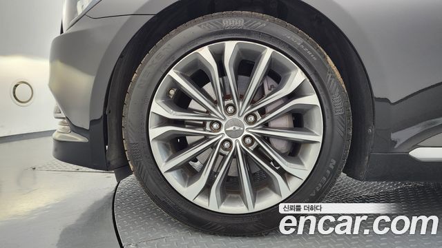 Hyundai Genesis из Кореи Encar