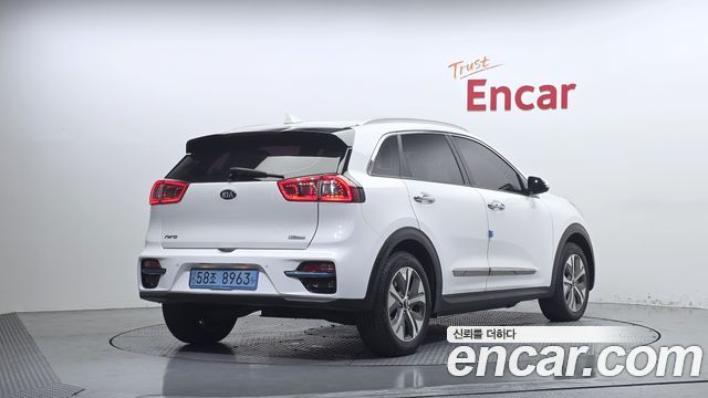 Kia Niro из Кореи Encar