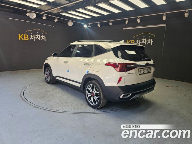 Kia Seltos из Кореи Encar