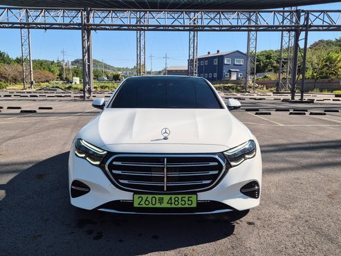 Mercedes-Benz E-Class E350e 4MATIC — пробег 1 650 км — фото 3 из 5