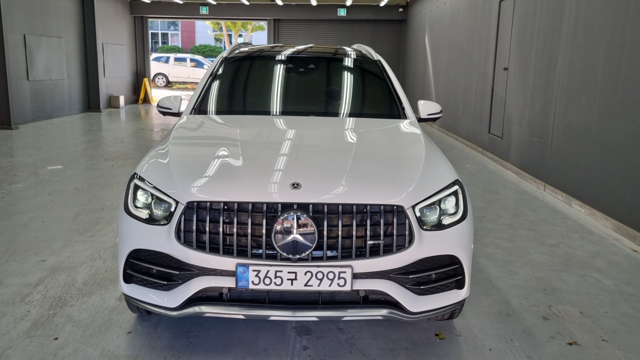 Mercedes-Benz GLC-Class AMG GLC43 4MATIC — пробег 57 287 км — фото 2 из 5
