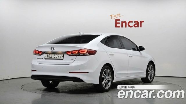 Hyundai AVANTE из Кореи Encar