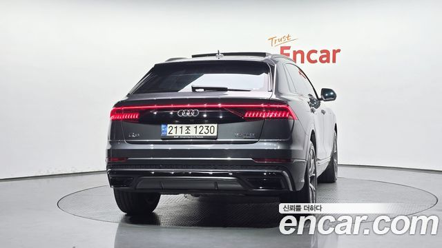 Audi Q8 55 TFSI Quattro Premium — пробег 59 783 км — фото 4 из 5