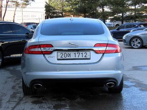 Jaguar XF 2.0 Luxury X250 — пробег 86 899 км — фото 4 из 5