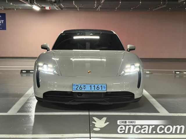 Porsche Taycan Base — пробег 28 500 км — фото 1 из 5