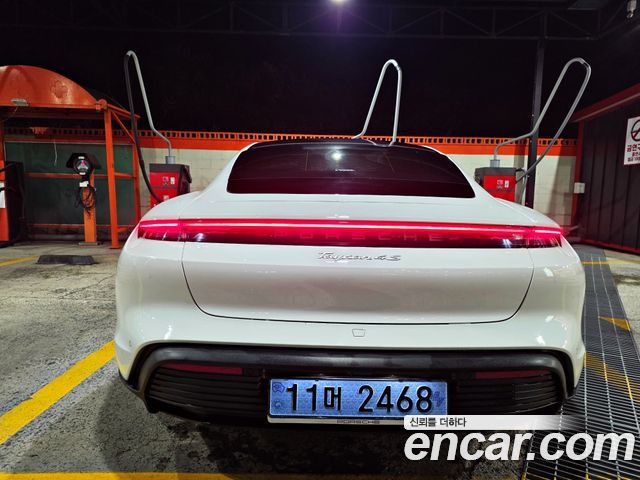 Porsche Taycan из Кореи Encar