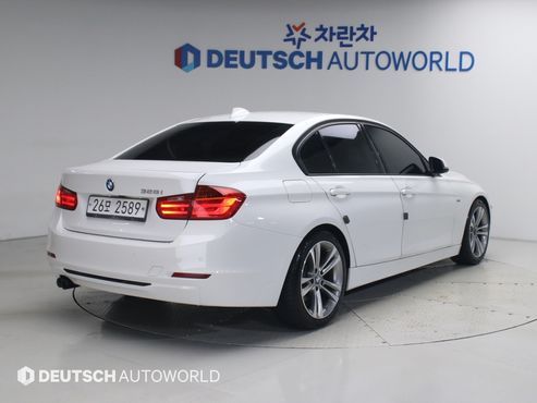 BMW 3-Series 328i Sport — пробег 177 812 км — фото 2 из 5