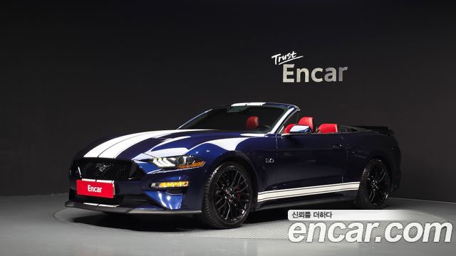 Ford Mustang GT Convertible — пробег 98 943 км — фото 1 из 5