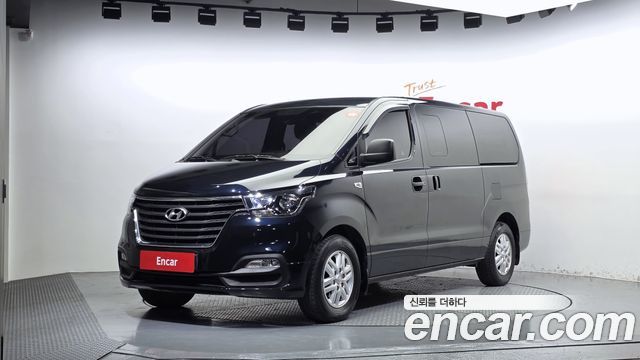 Hyundai Starex Van 5-Seater Smart — пробег 93 119 км — фото 1 из 5