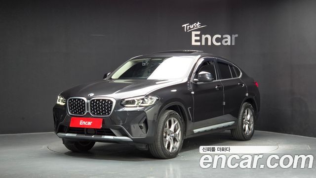 BMW X4 xDrive20i xLine — пробег 29 935 км — фото 1 из 5