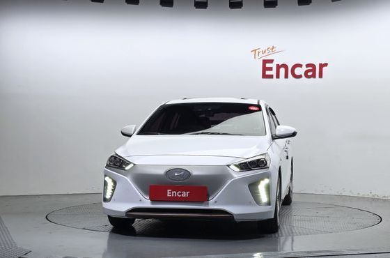 Hyundai Ioniq Q — пробег 118 615 км — фото 3 из 5