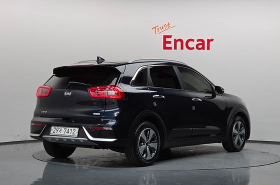 Kia Niro Noblesse — пробег 98 310 км — фото 2 из 5