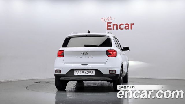 Hyundai Venue из Кореи Encar