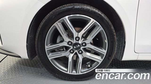 Kia K3 из Кореи Encar