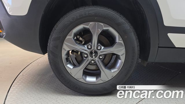 Kia Seltos Gasoline 2.0 2WD Trendy — пробег 10 570 км — фото 5 из 5