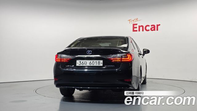 Lexus ES из Кореи Encar
