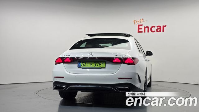 Mercedes-Benz E-Class из Кореи Encar