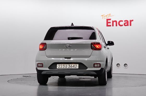 Hyundai Venue 1,6 Premium — пробег 35 407 км — фото 4 из 5