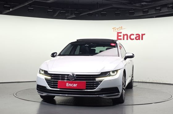 Volkswagen Arteon 2.0 TDI Premium — пробег 128 302 км — фото 3 из 5