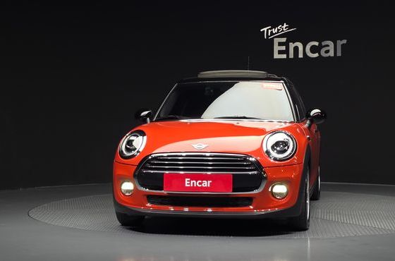 Mini Cooper 5Door Mid 3rd — пробег 32 892 км — фото 3 из 5