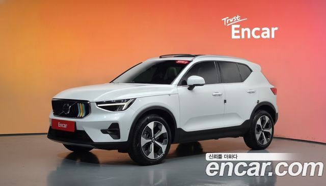 Volvo XC40 B4 Ultimate Bright — пробег 17 083 км — фото 1 из 5
