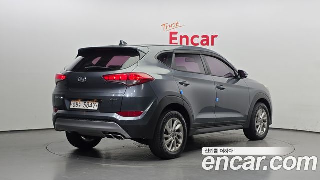 Hyundai Tucson Diesel 2.0 2WD Style Special — пробег 174 074 км — фото 2 из 5