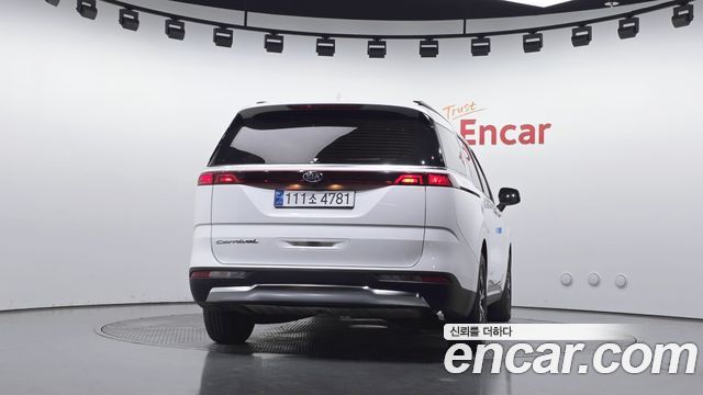 Kia Carnival из Кореи Encar