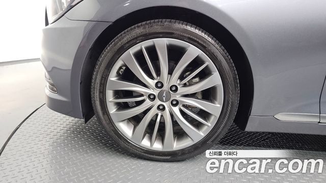 Hyundai Genesis из Кореи Encar