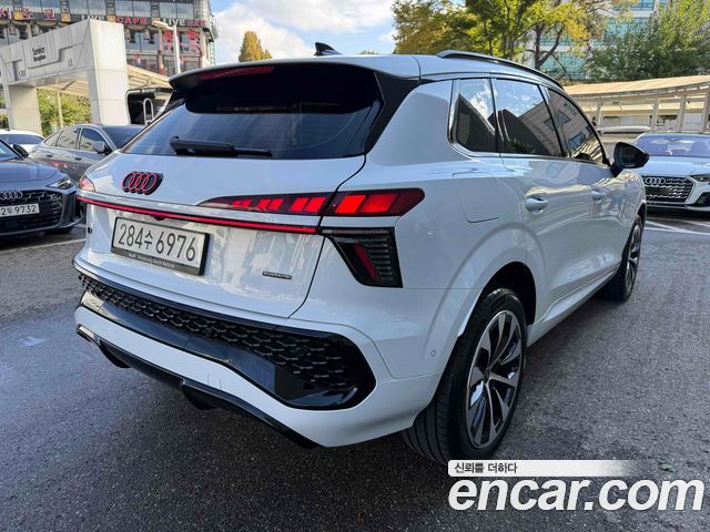 Audi Q3 TFSI Quattro S Line Black Edition — пробег 6 492 км — фото 2 из 5