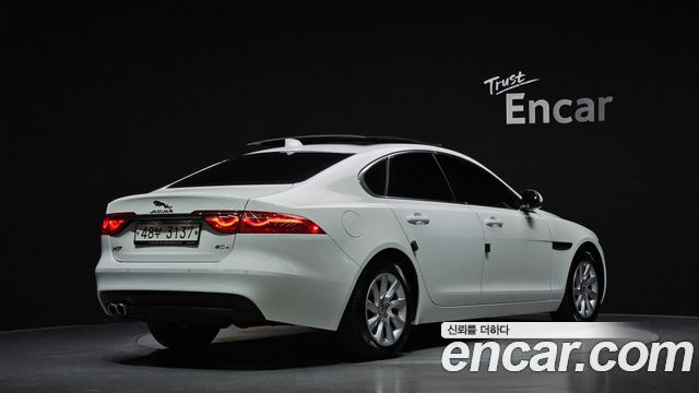 Jaguar XF 20d Prestige — пробег 87 863 км — фото 2 из 5