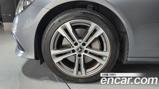 Mercedes-Benz E-Class E350 4MATIC Avantgarde — пробег 89 380 км — фото 5 из 5