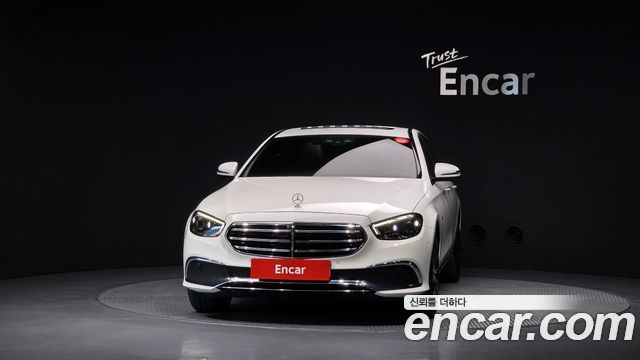 Mercedes-Benz E-Class E300e 4MATIC Exclusive — пробег 52 532 км — фото 3 из 5