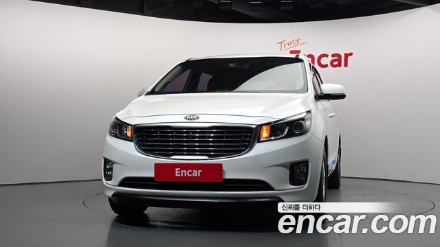 Kia Carnival 11-seater Deluxe — пробег 101 896 км — фото 3 из 5