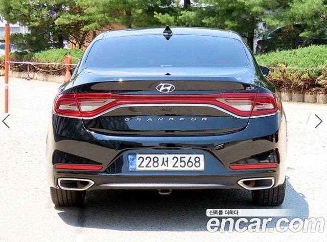 Hyundai Grandeur 3.3 Celebrity — пробег 118 928 км — фото 4 из 5