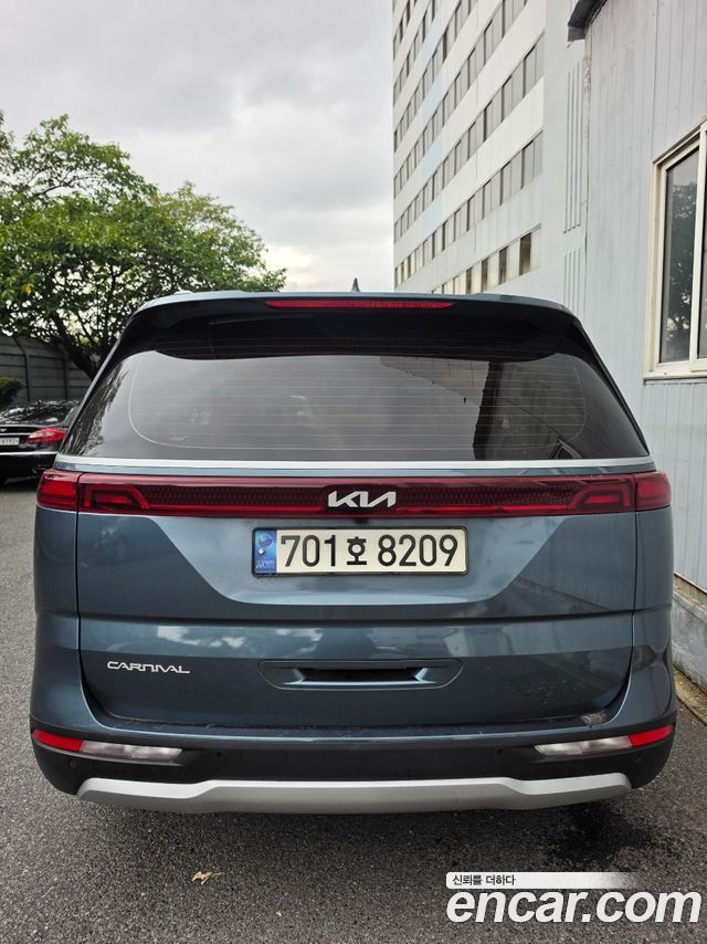 Kia Carnival Diesel 11-Seater Prestige — пробег 88 500 км — фото 2 из 5