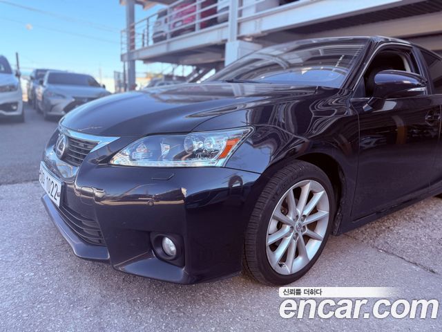 Lexus CT200h 1.8 Compact Luxury ZWA10 — пробег 280 404 км — фото 3 из 5