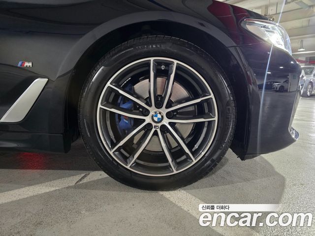 BMW 5-Series 520i M Sport — пробег 59 804 км — фото 5 из 5