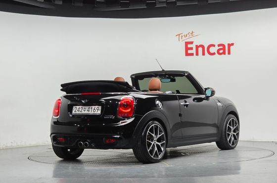 Mini Cooper Convertible Standard 3rd — пробег 97 349 км — фото 2 из 5