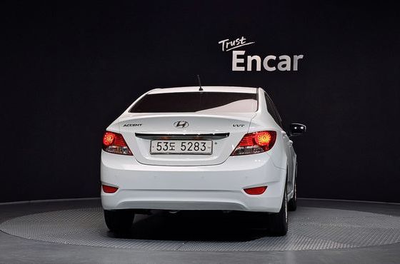 Hyundai Accent 1.4 VVT Premier — пробег 131 796 км — фото 4 из 5