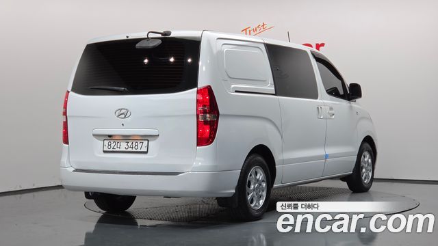 Hyundai Starex 5-Seater VAN CVX Deluxe — пробег 89 510 км — фото 2 из 5