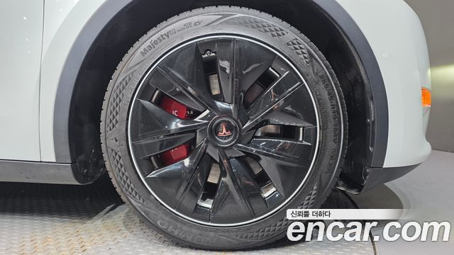 Tesla Model Y Long Range AWD — пробег 57 208 км — фото 5 из 5