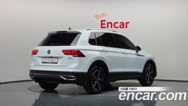 Volkswagen Tiguan 2.0 TDI 4-Motion Premium — пробег 122 205 км — фото 2 из 5