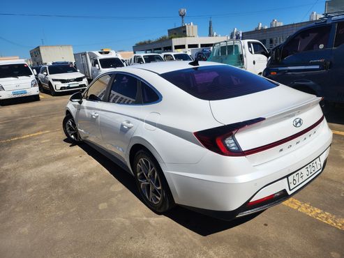 Hyundai Sonata 2.0 Premium — пробег 258 530 км — фото 4 из 5