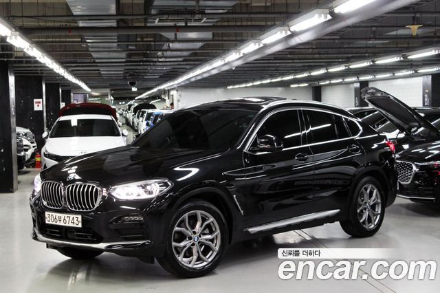 BMW X4 xDrive20i xLine — пробег 75 300 км — фото 3 из 5