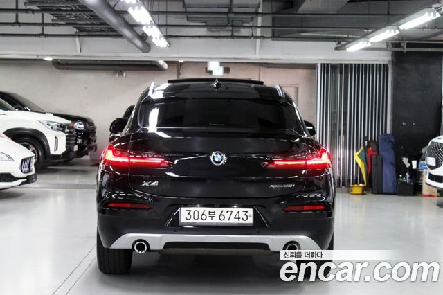 BMW X4 xDrive20i xLine — пробег 75 300 км — фото 5 из 5