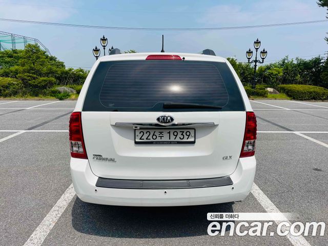 Kia Carnival Grand Carnival GLX Deluxe — пробег 181 270 км — фото 5 из 5