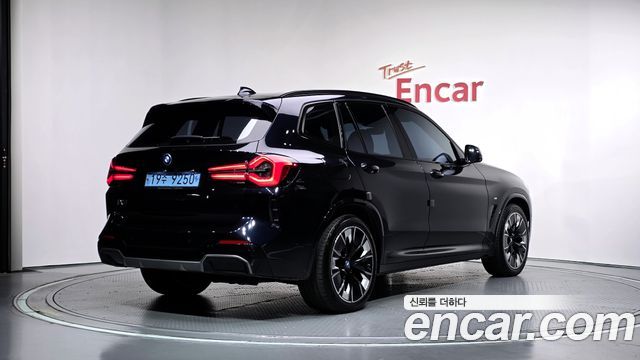 BMW iX3 M Sports — пробег 65 612 км — фото 2 из 5